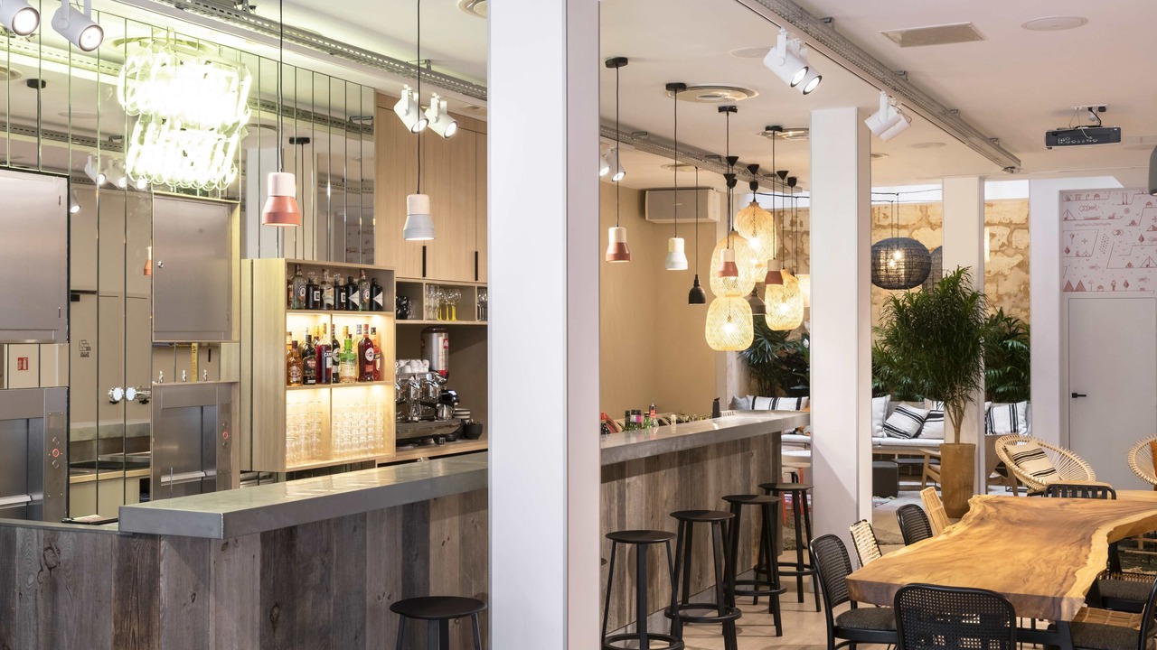 Photo of Others in Hotel de Ville - Quinconces