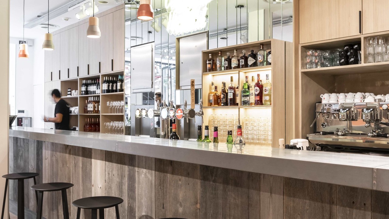 Photo of Others in Hotel de Ville - Quinconces