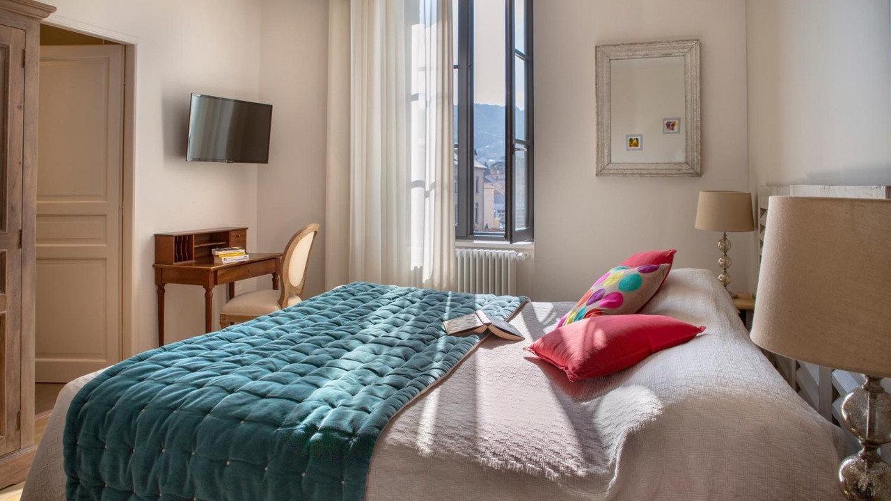 Photo of Bedroom in Villefranche-de-Rouergue