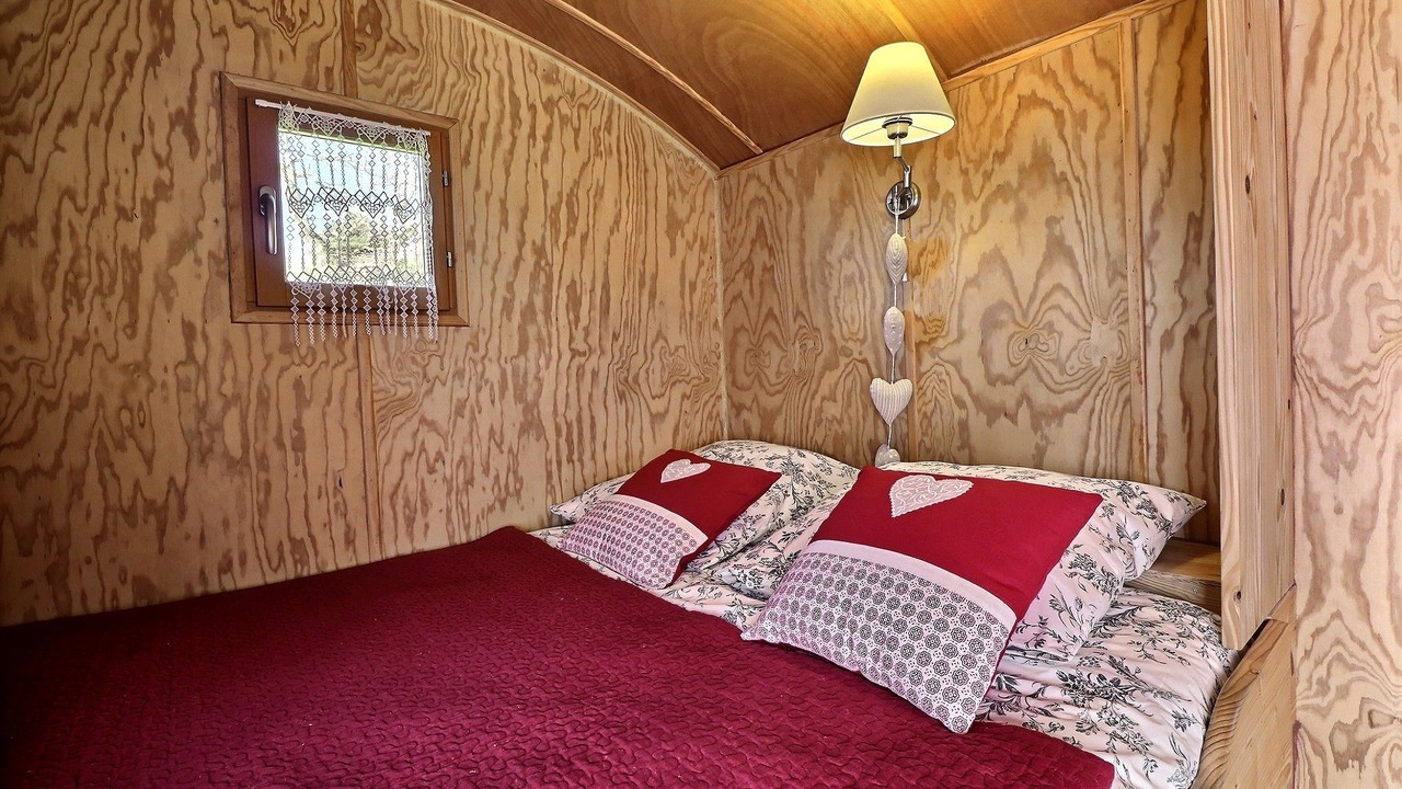 Photo of Bedroom in Saint-Jouan-des-Guerets