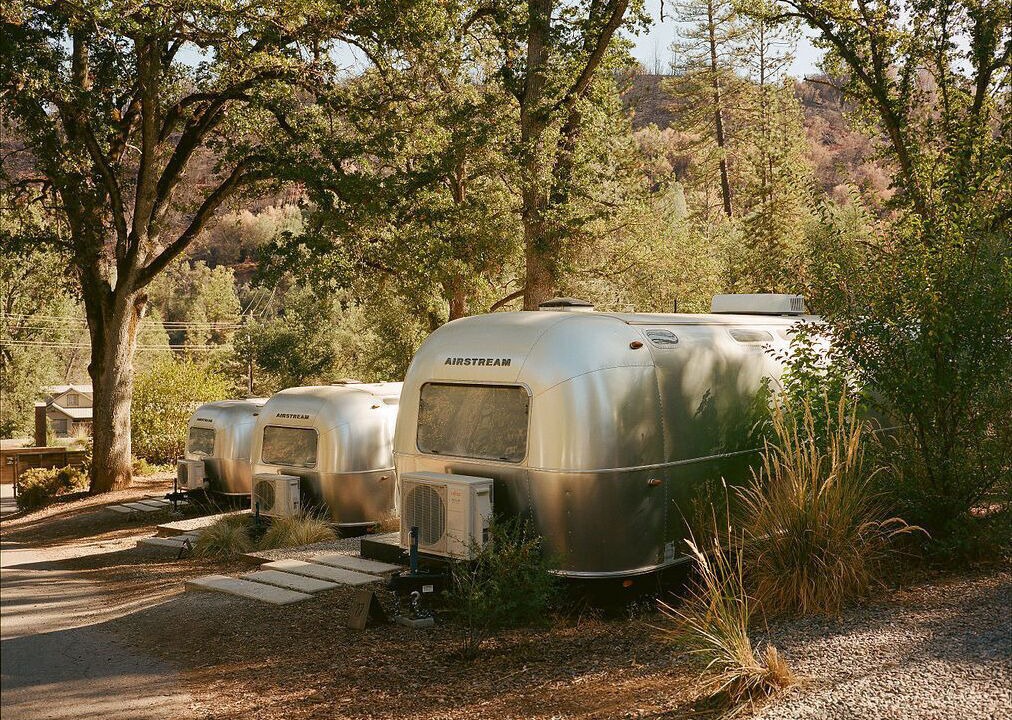 Photo of Others in Mariposa