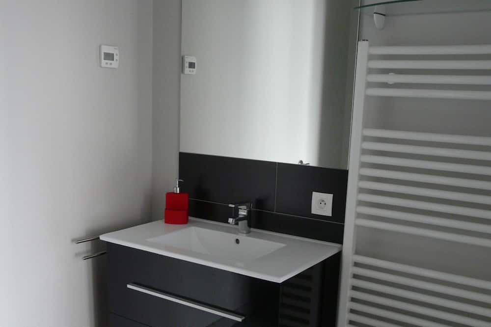 Photo of Bathroom in La Marne