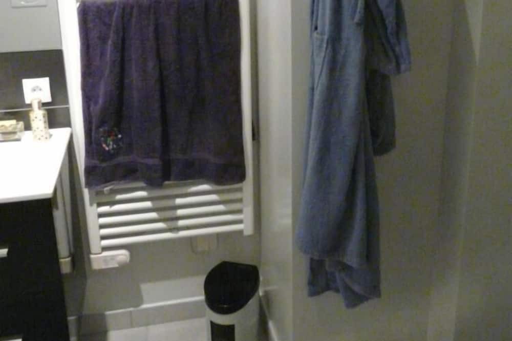 Photo of Bathroom in La Marne