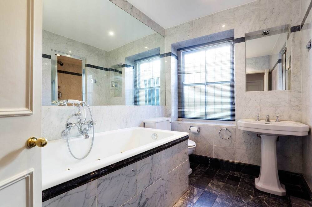 Photo of Bathroom in Campden