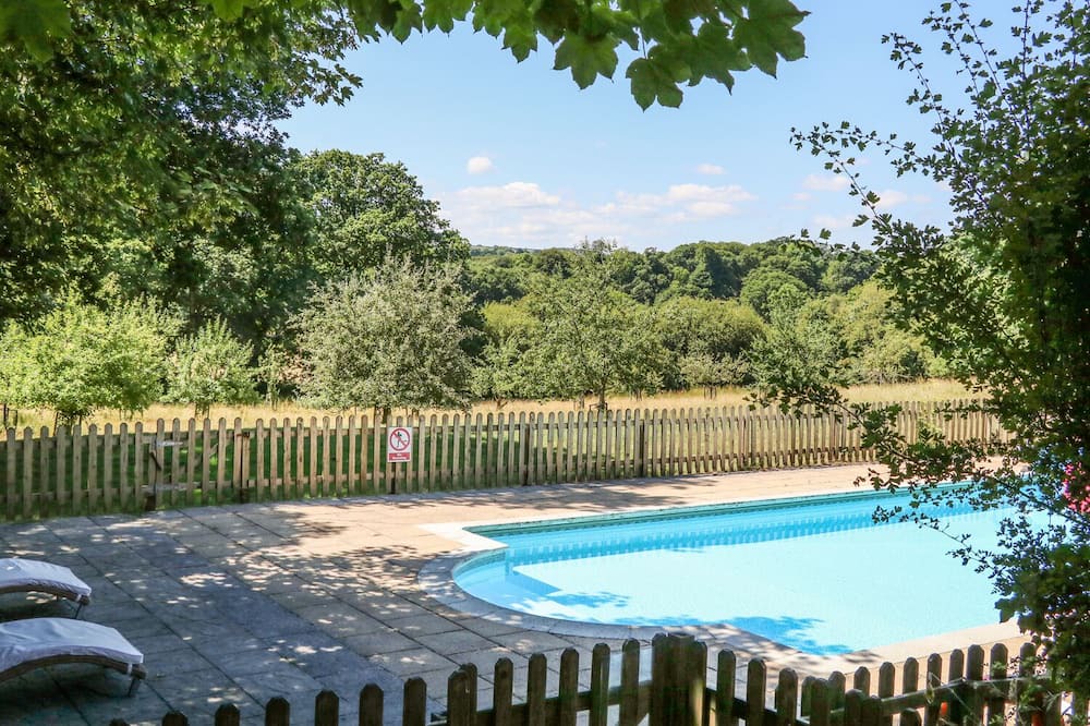 Photo of Outdoor in Brazzacott