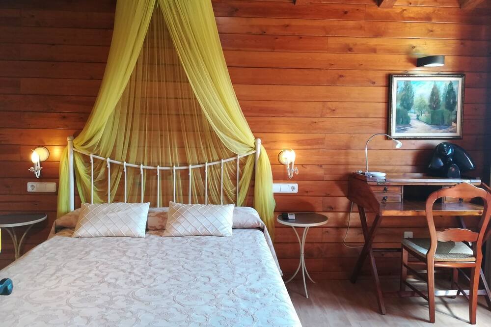 Photo of Bedroom in Alberic
