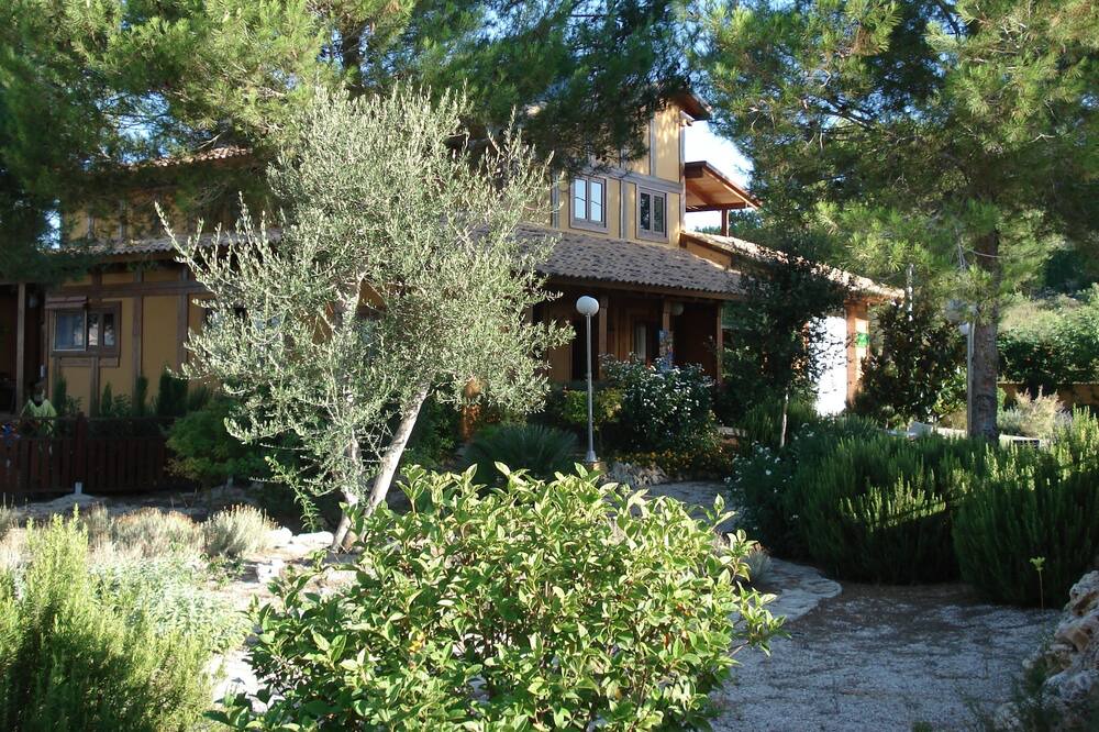 Photo of Outdoor in Alberic