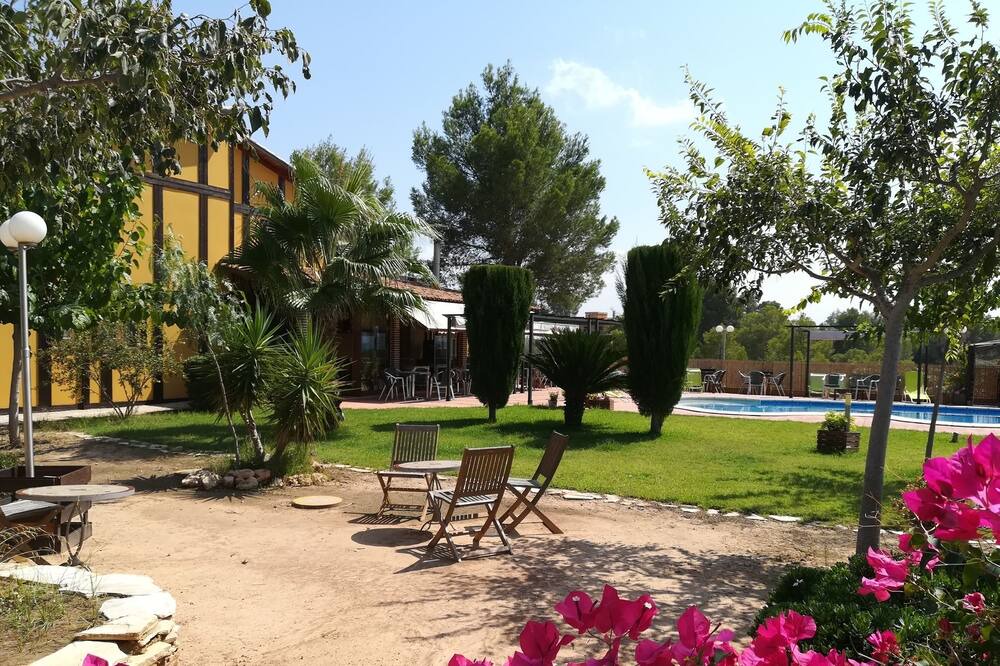 Photo of Outdoor in Alberic