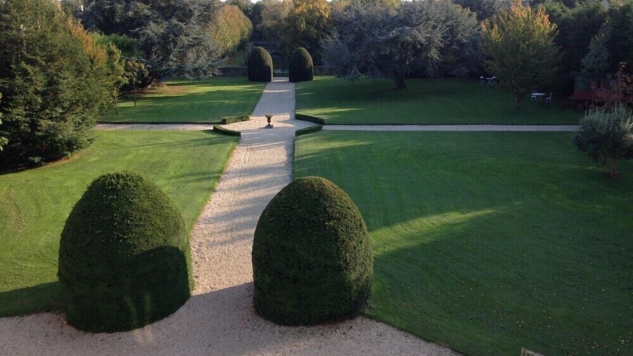 Photo of Others in Le Rosais-La Flourie