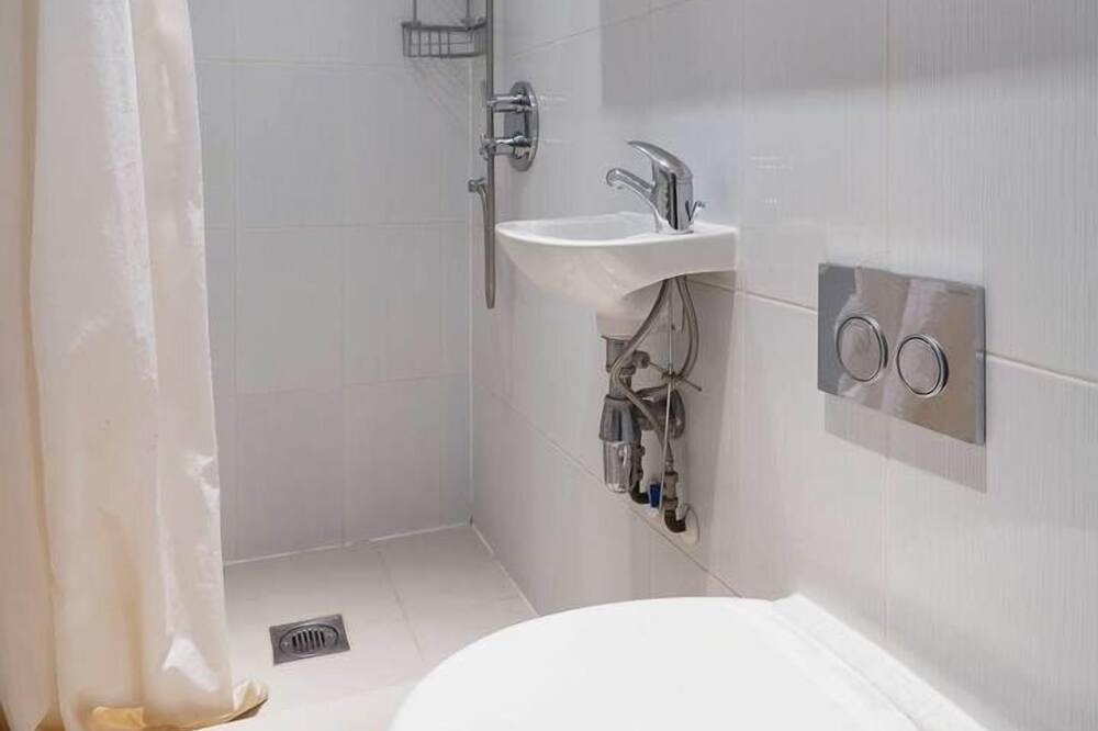 Photo of Bathroom in Dartmouth Park