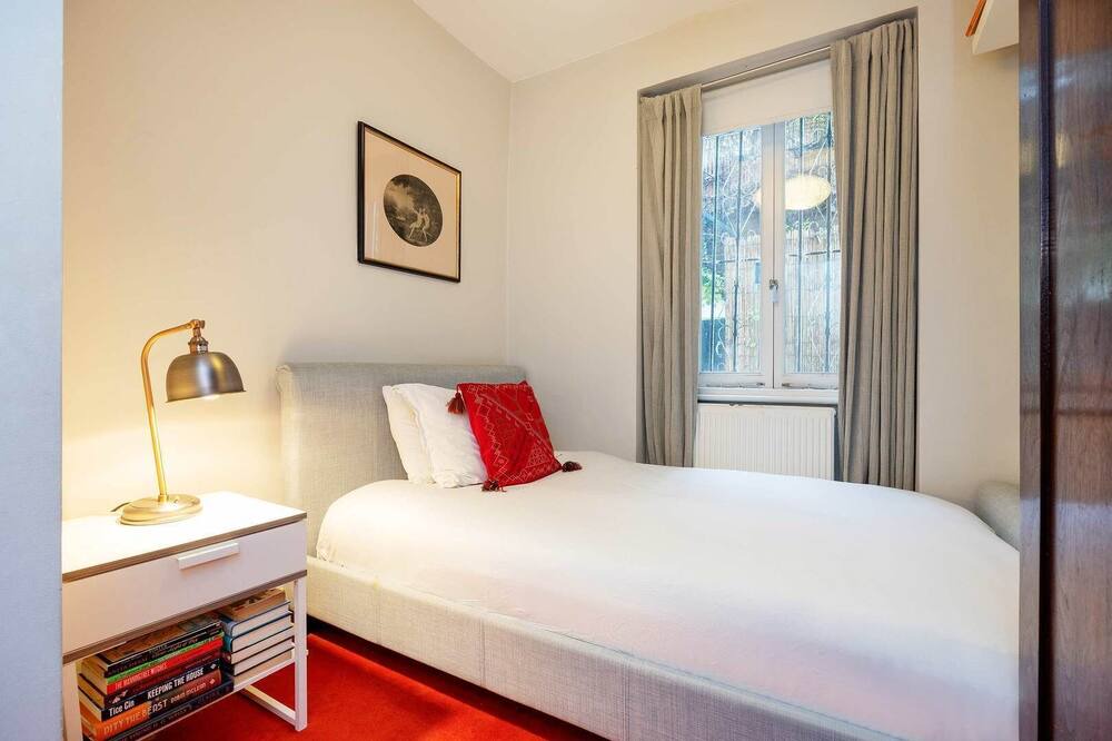 Photo of Bedroom in Dartmouth Park