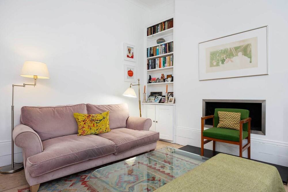 Photo of Livingroom in Dartmouth Park