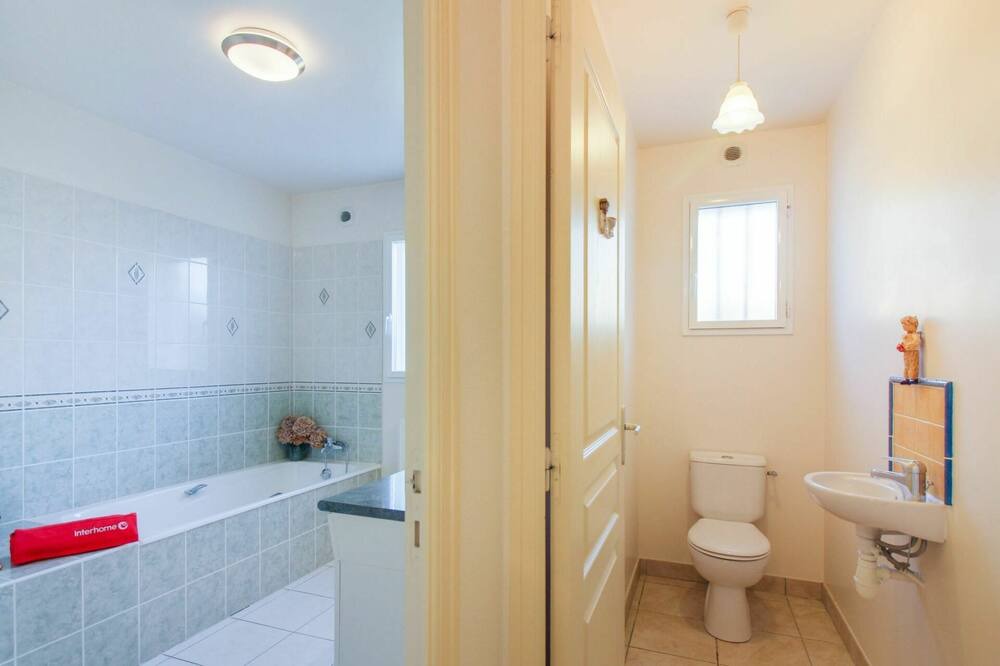 Photo of Bathroom in Pleurtuit