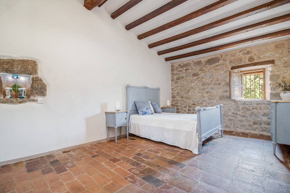 Photo of Bedroom in La Jonquera