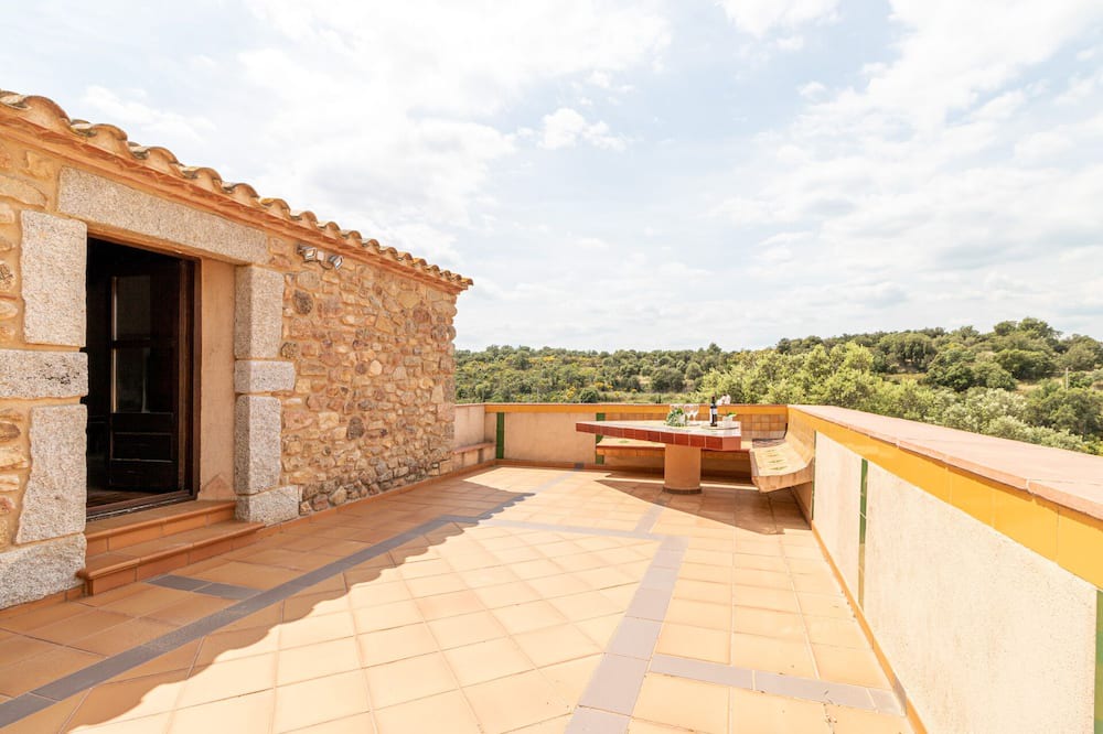 Photo of Patio Balcony in La Jonquera