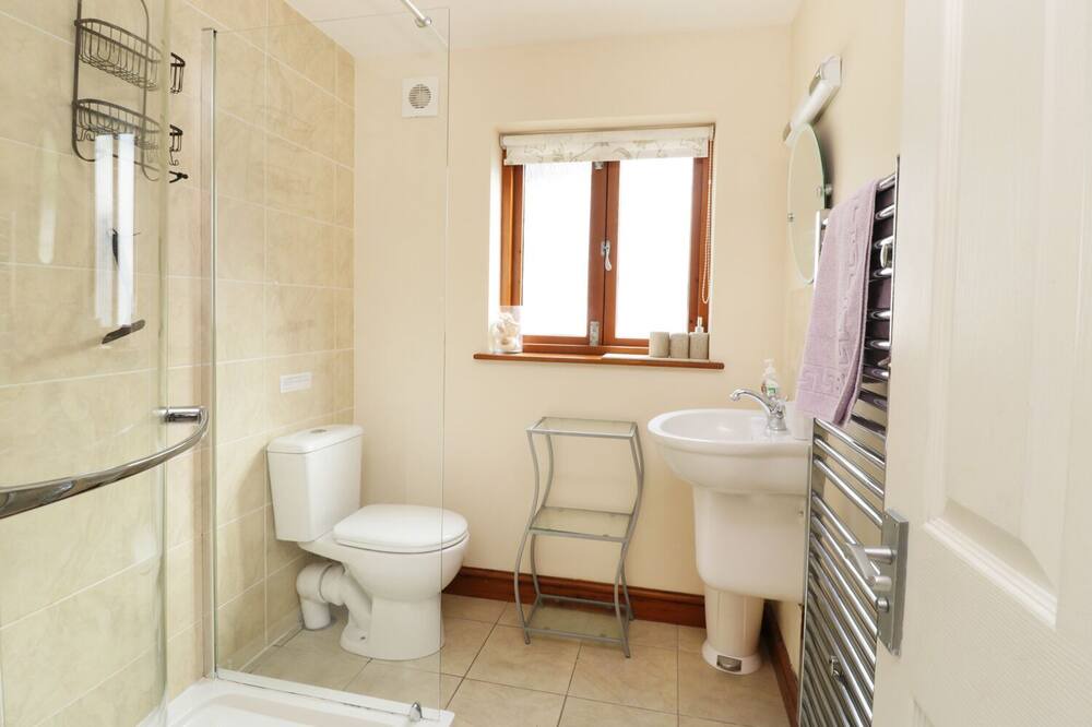 Photo of Bathroom in Windermere