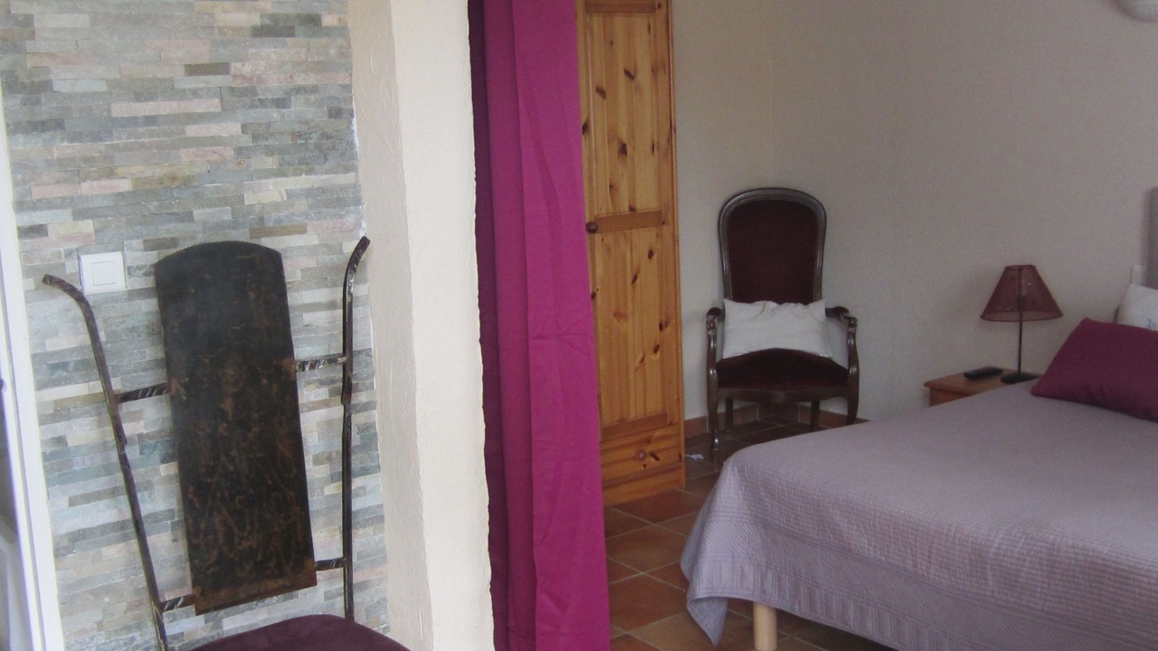 Photo of Bedroom in Crestet