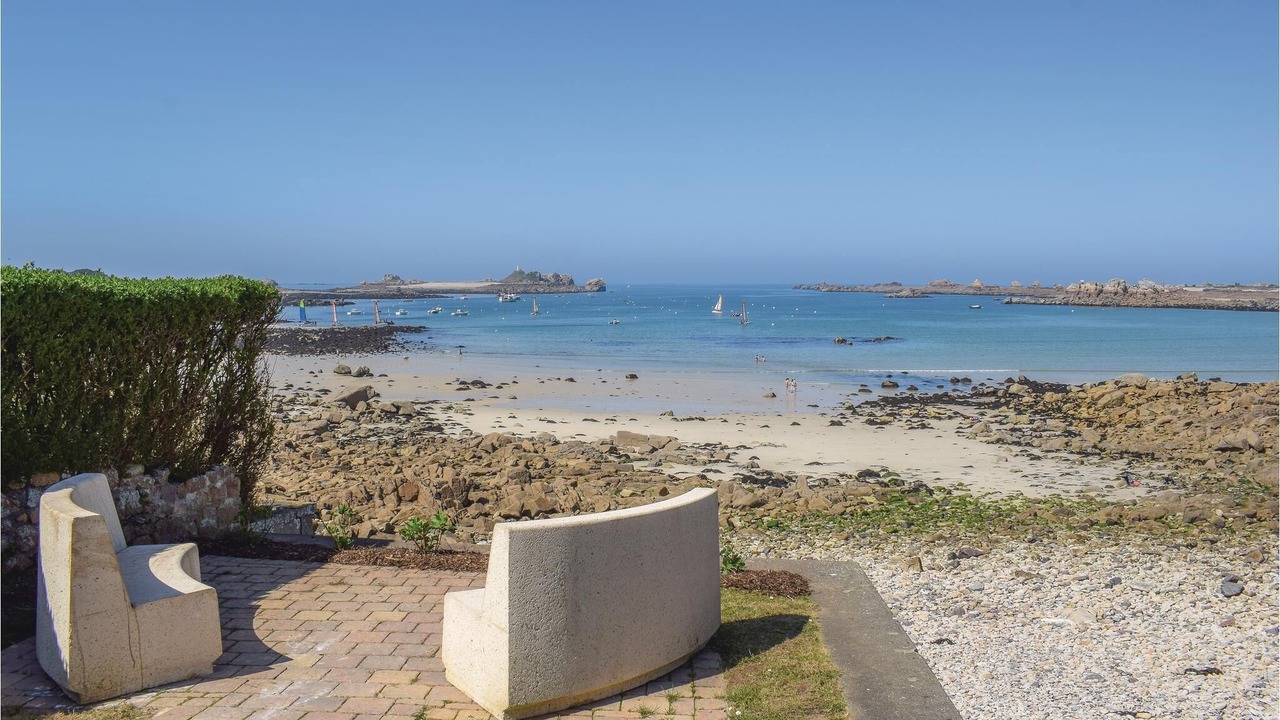 Photo of Outdoor in Treguier