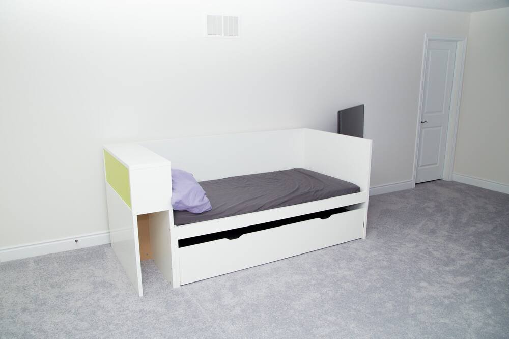 Photo of Bedroom in Bowmanville