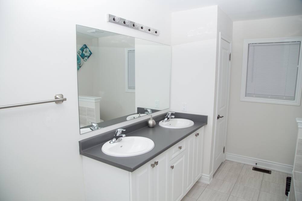 Photo of Bathroom in Bowmanville