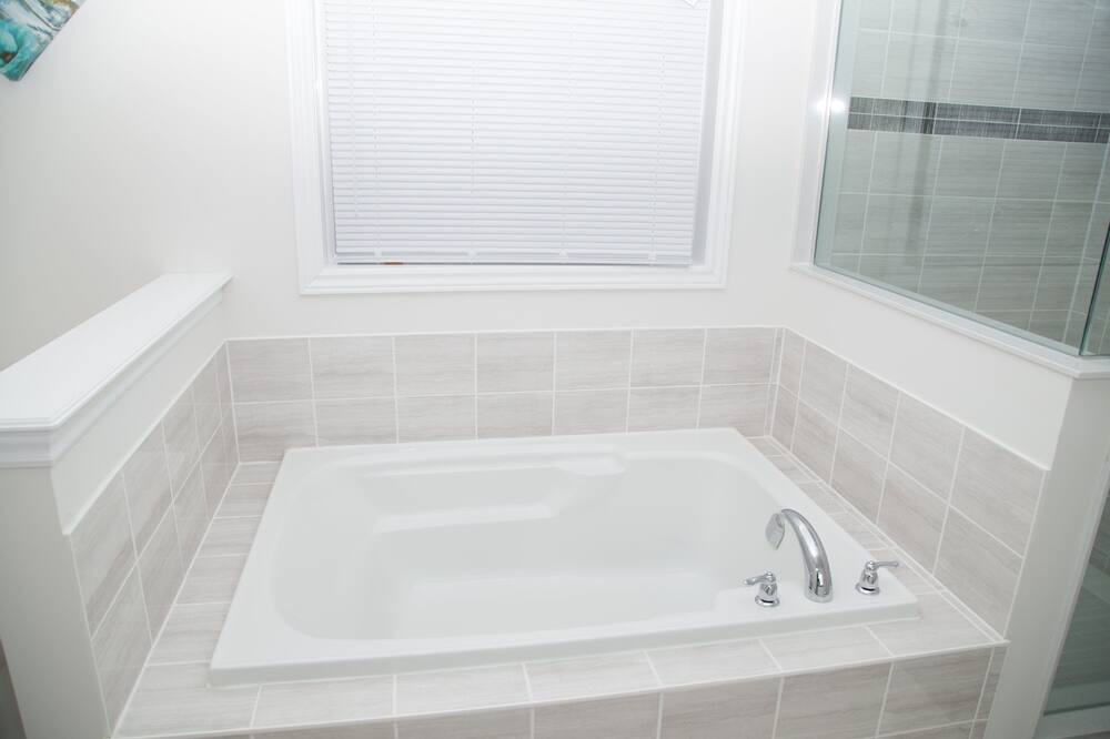 Photo of Bathroom in Bowmanville