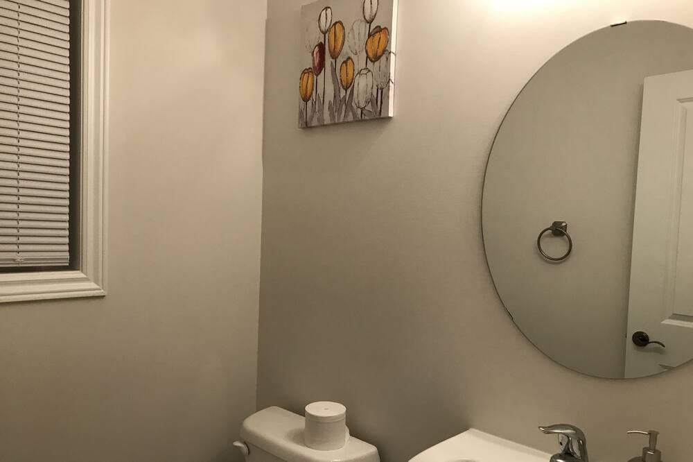 Photo of Bathroom in Bowmanville