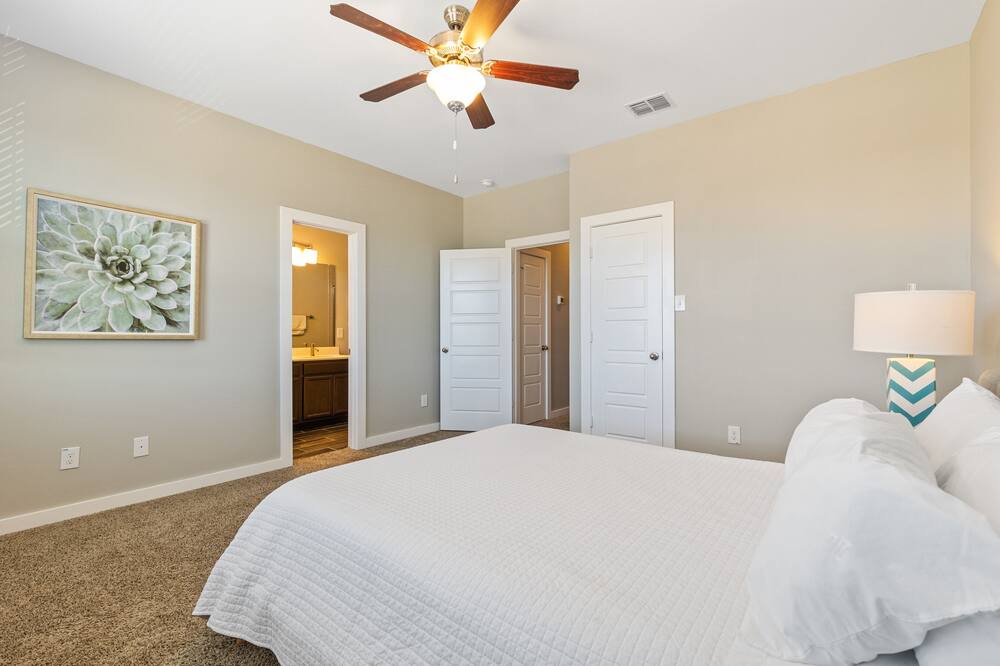 Photo of Bedroom in Midlothian