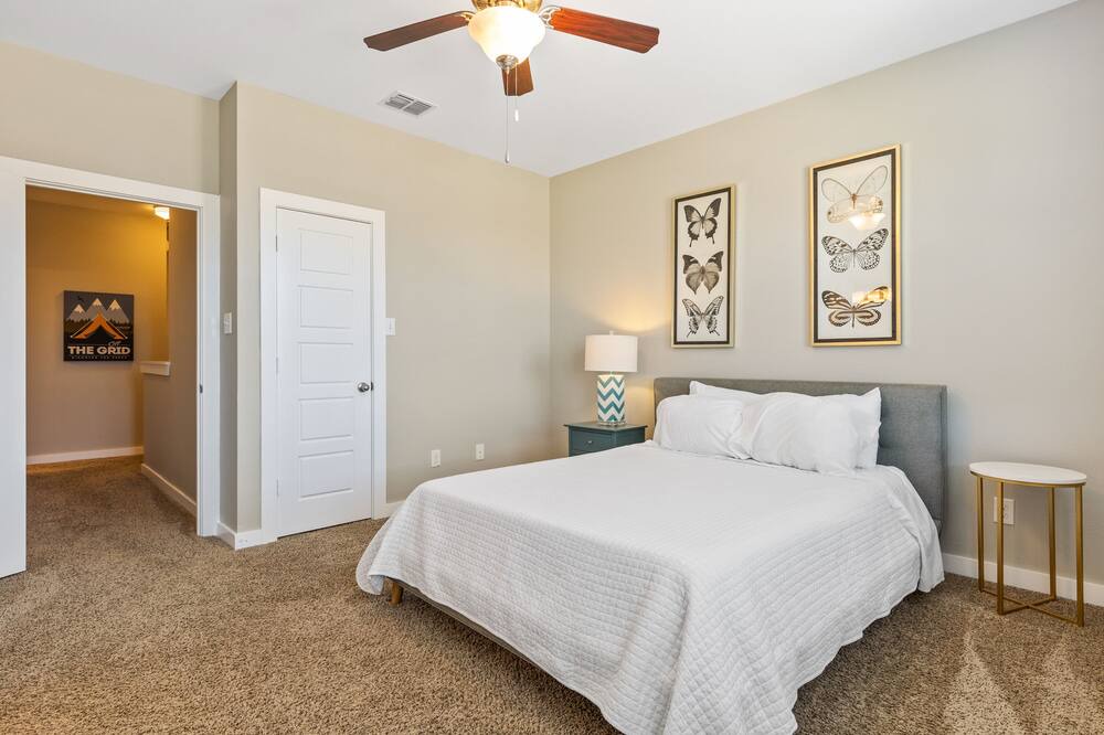 Photo of Bedroom in Midlothian