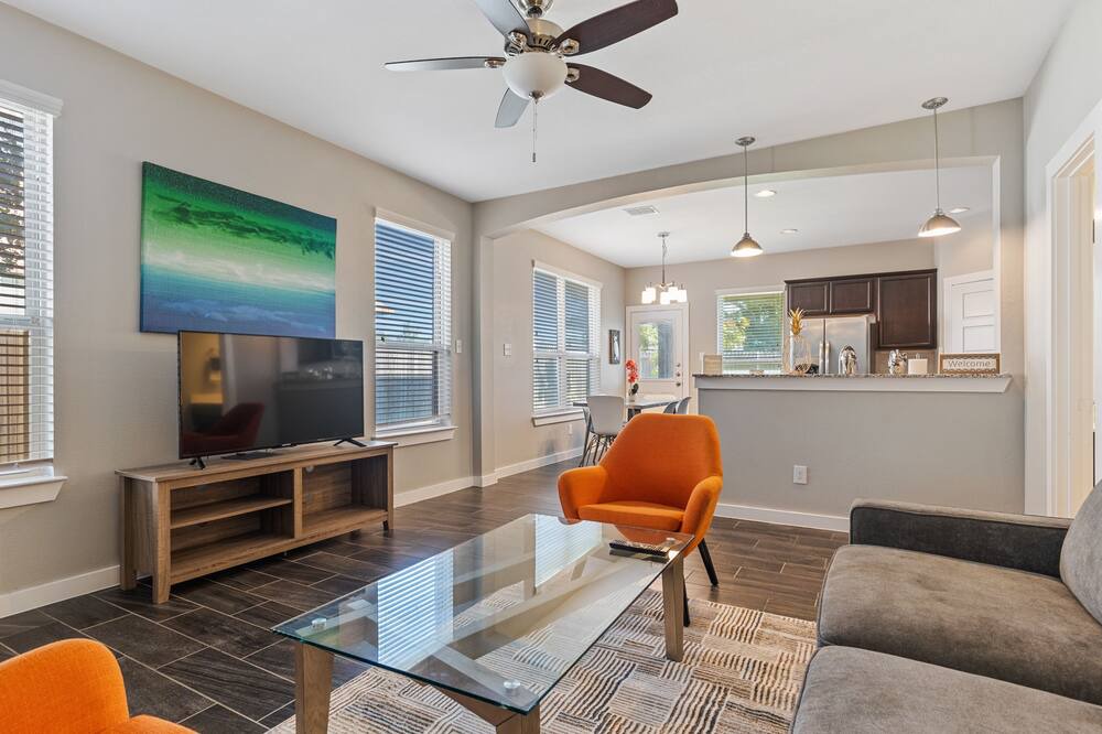 Photo of Livingroom in Midlothian