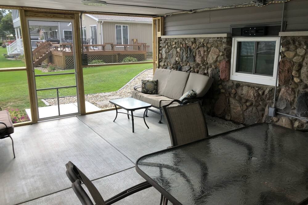 Photo of Outdoor in Simonton Lake