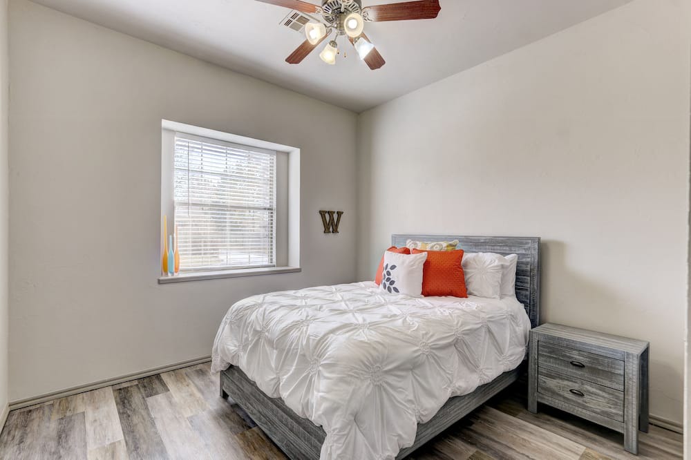 Photo of Bedroom in Midwest City