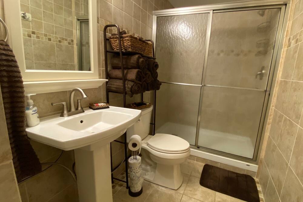 Photo of Bathroom in Oaks Corners