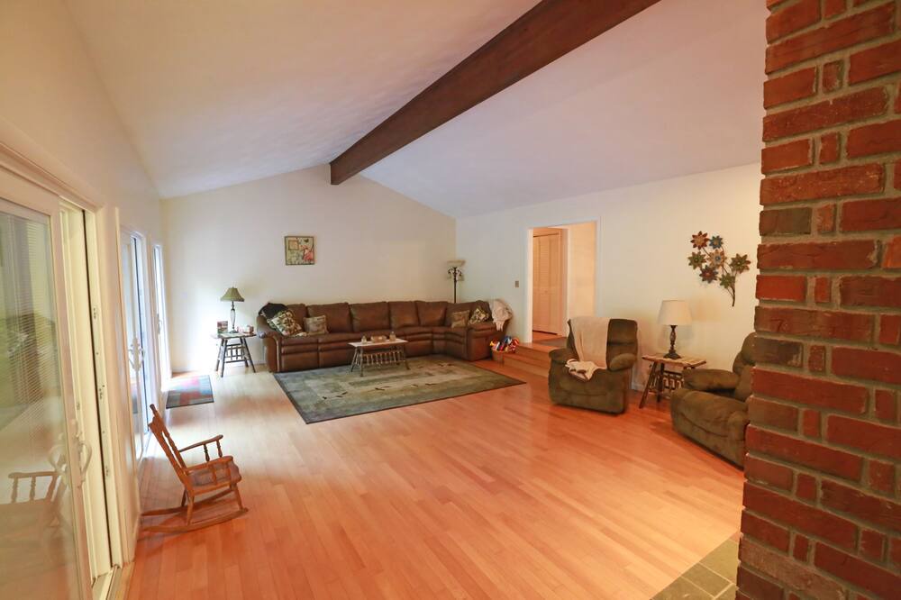 Photo of Bedroom in Oaks Corners