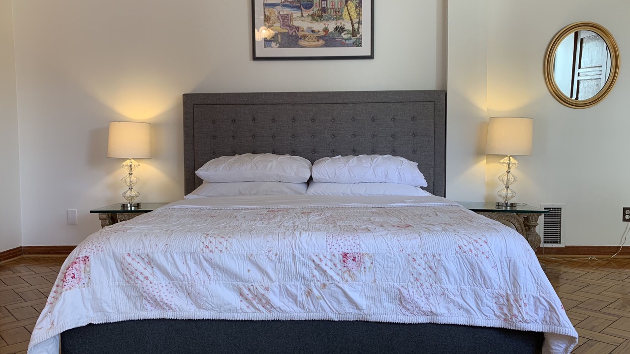 Photo of Bedroom in Hollywood Heights