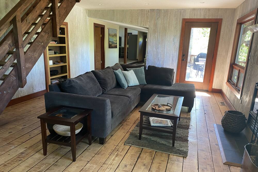 Photo of Livingroom in Jacksonville