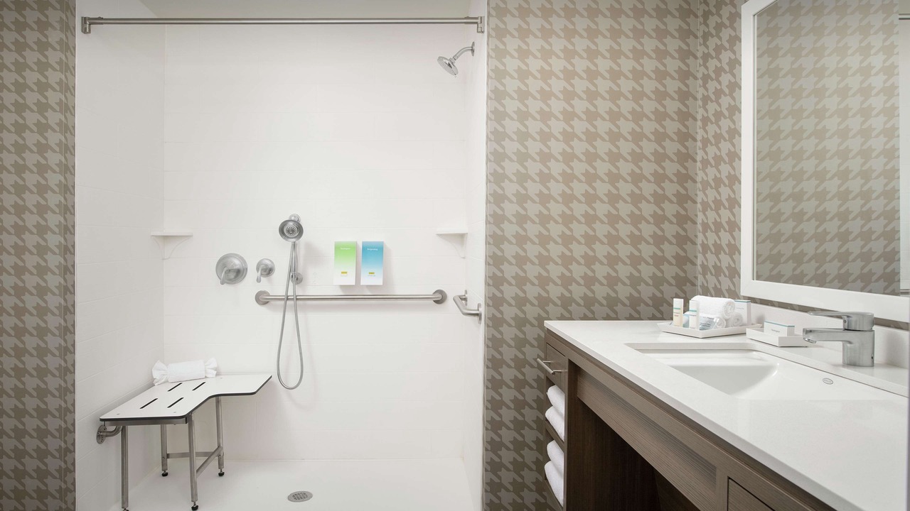 Photo of Others in Edison