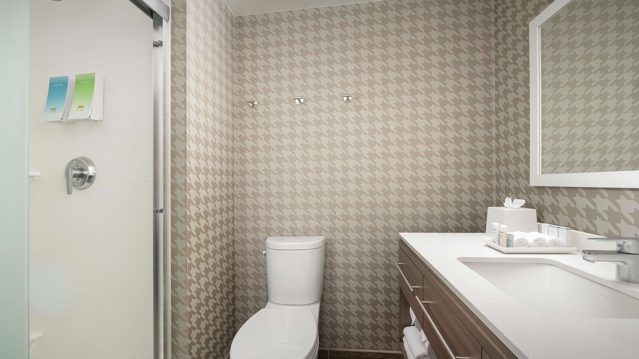 Photo of Others in Edison