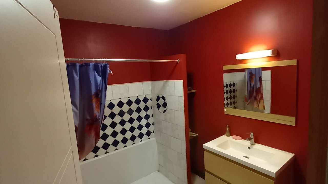 Photo of Bathroom in Gezier-et-Fontenelay