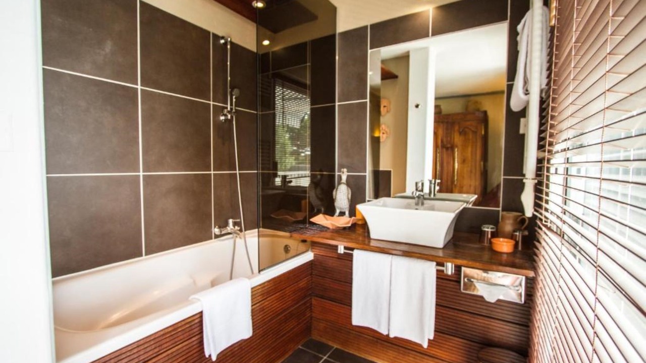 Photo of Bathroom in Pornichet