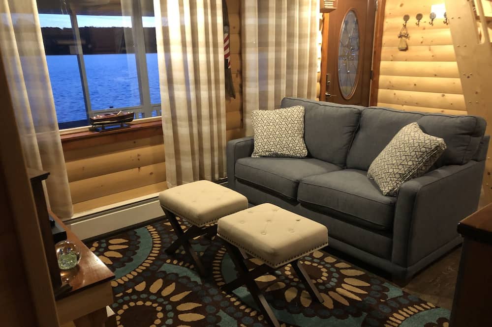 Photo of Livingroom in Lily Dale