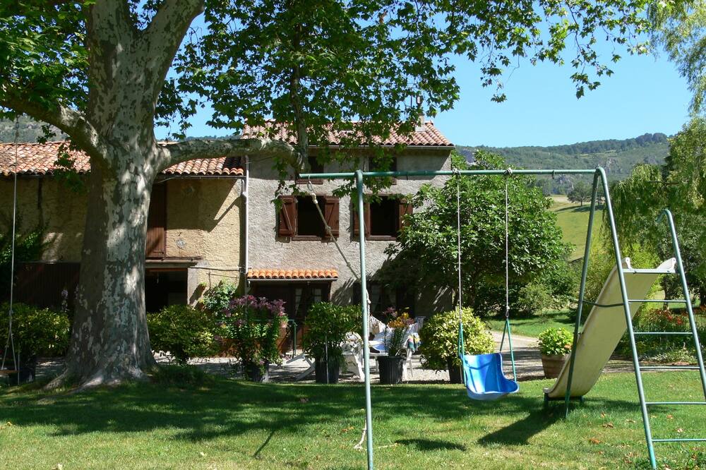 Photo of Outdoor in Saint-Paul-de-Jarrat