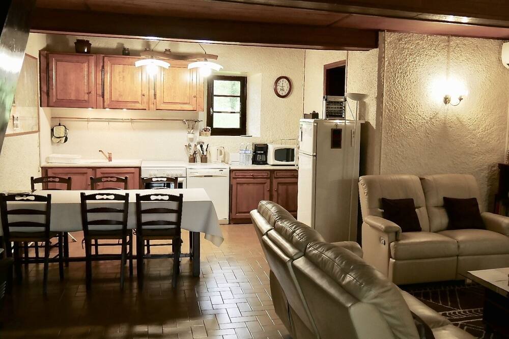 Photo of Livingroom in Saint-Paul-de-Jarrat