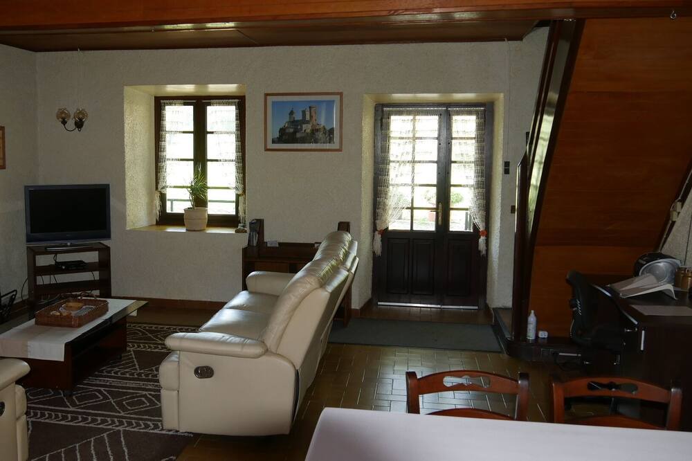 Photo of Livingroom in Saint-Paul-de-Jarrat