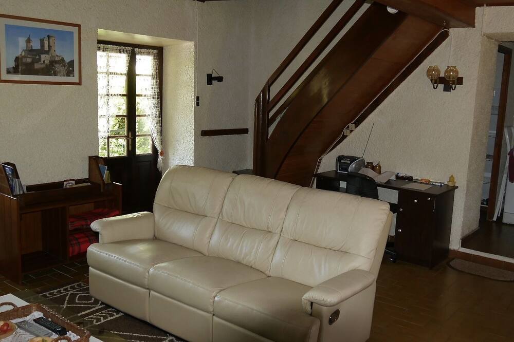 Photo of Livingroom in Saint-Paul-de-Jarrat