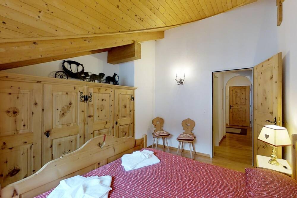 Photo of Bedroom in Silvaplana