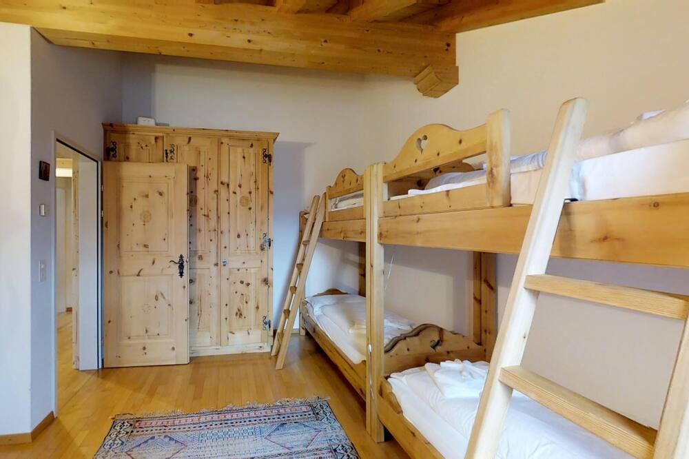 Photo of Bedroom in Silvaplana