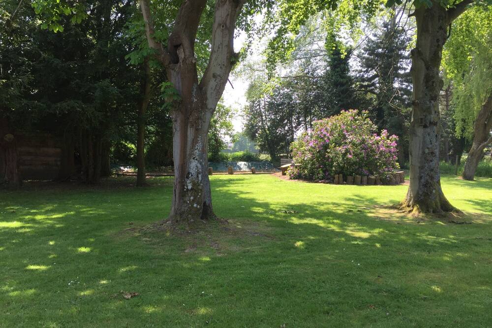 Photo of Outdoor in Ablon