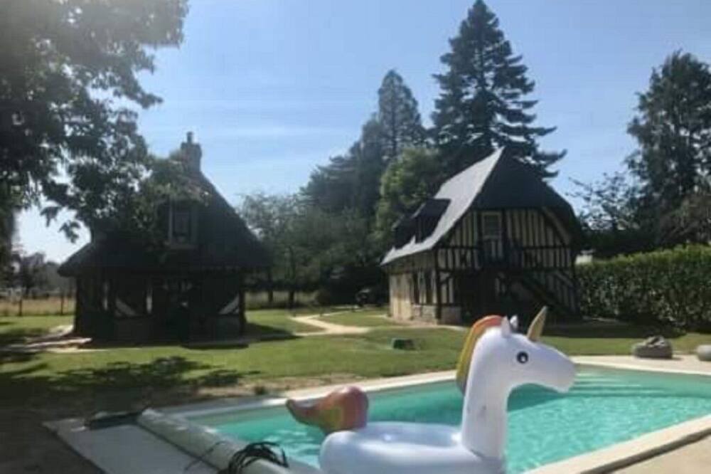 Photo of Outdoor in Ablon