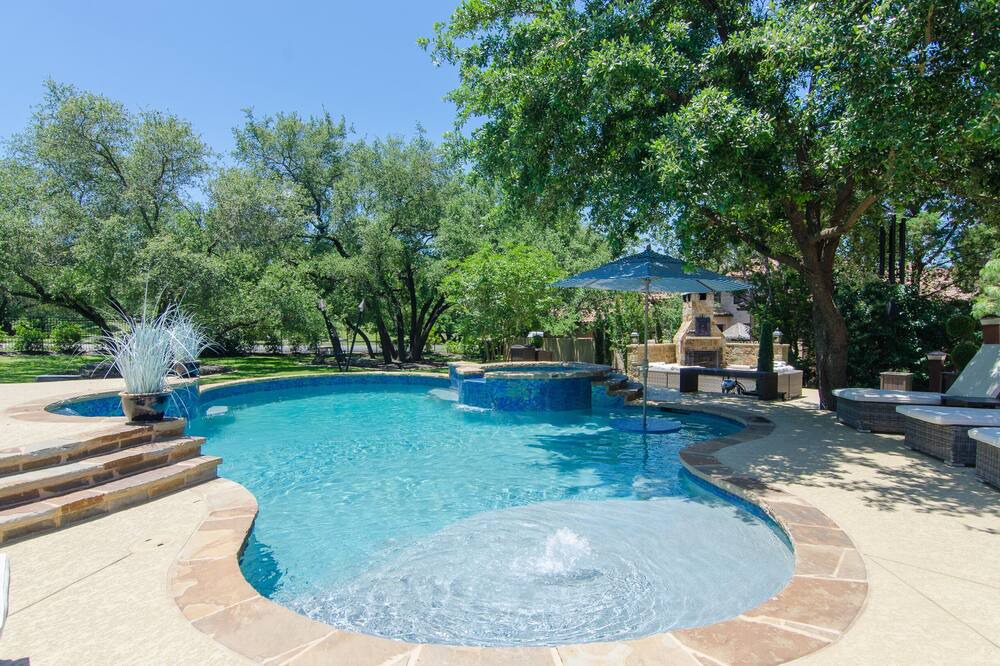 Photo of Outdoor in The Hills