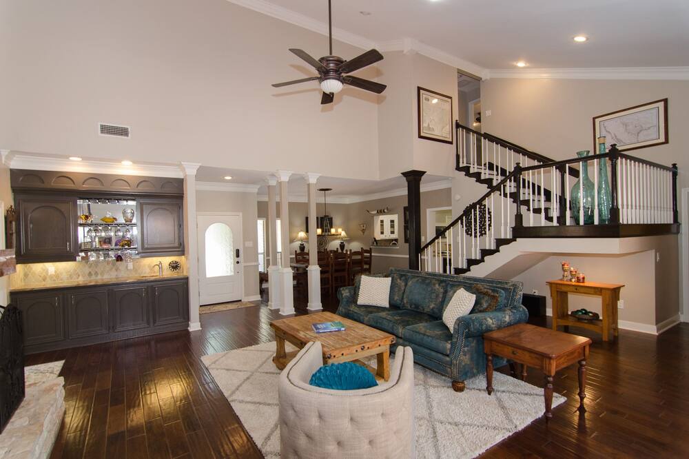 Photo of Bedroom in The Hills
